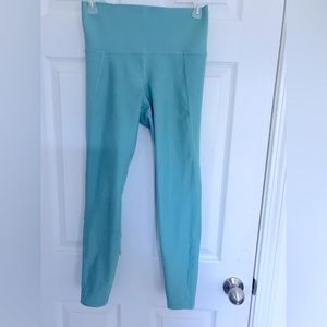 Old Navy active elevate leggings sz s/m